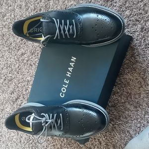 Mens shoes size 10.5